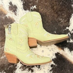 DINGO Floral Embroidered Western Ankle Boots - Green